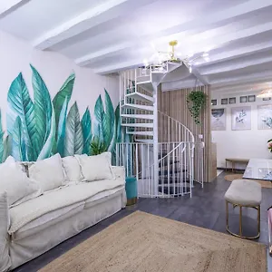 - Le Louvre Working & Living Apartamento
